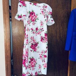 NEVER WORN - RD1 White zip up Flowered Dress
